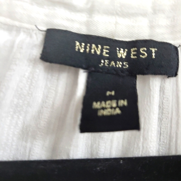 Tunic - Picture 2 of 7